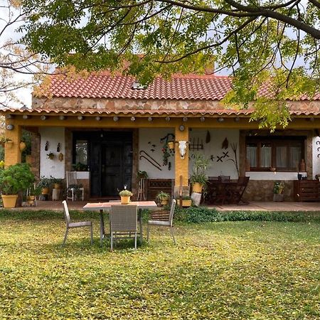Casa Rural La Coscoja เมรีดา ภายนอก รูปภาพ