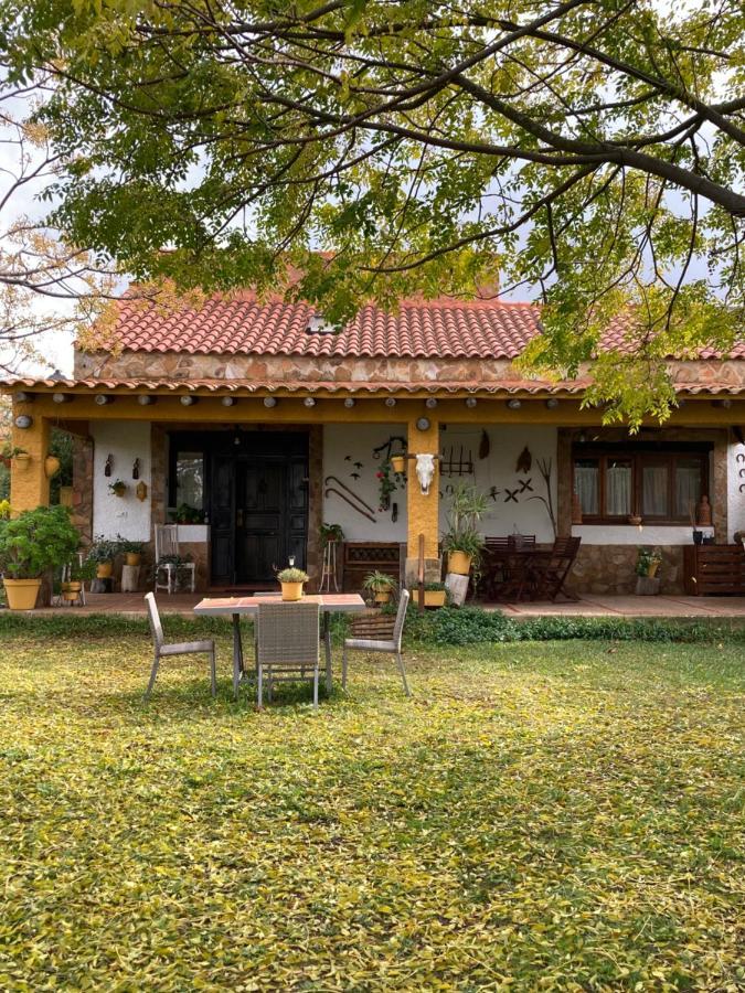 Casa Rural La Coscoja เมรีดา ภายนอก รูปภาพ