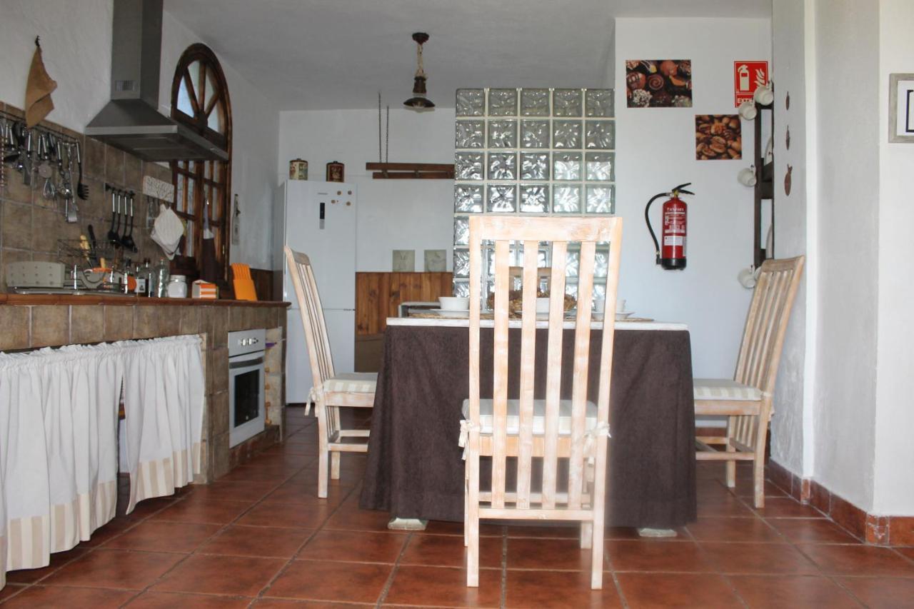 Casa Rural La Coscoja เมรีดา ภายนอก รูปภาพ